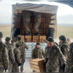 Казакстан Афганистанга гуманитардык жардам жөнөттү