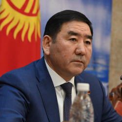 БШК талапкер Сүйүн Омурзаковго айып пул салды