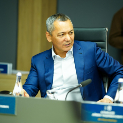 Өмүрбек Бабанов Таласта жаңы футбол клубун түптөдү