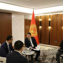 Кыргызстан менен Өзбекстан сооданы 2 млрд долларга жеткирүүнү көздөп жатат