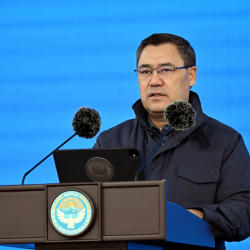 Жапаров: Быйыл өлкөдө алгачкы жолу күн электр станциясы ишке берилет