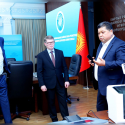 Европа биримдигинен 6 байкоочу Кыргызстандагы шайлоого байкоо жүргүзөт