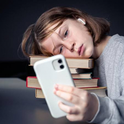 Соцсети для детей младше 16 лет запретили в Австралии