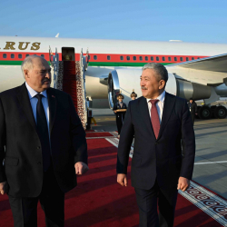 Александр Лукашенко Кыргыз Республикасына келди