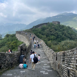 МИД КНР: Китай поздравил Кыргызстан с успешными досрочными парламентскими выборами