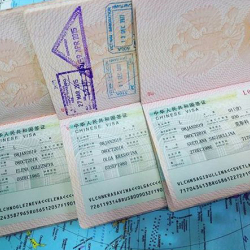 Первые туристы из Китая отправились в Москву по безвизовому режиму