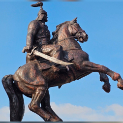 Токтогулда Садыр Хандын эстелиги ачылды