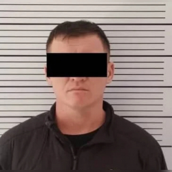 Баткенде адамды өлтүрө сүзүп, качып кеткен айдоочу кармалды