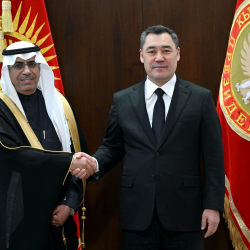 Садыр Жапаров Сауд Аравия элчисин дипмиссиясынын аякташына байланыштуу кабыл алды