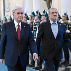 Ирандын президенти Масуд Пезешкиан Казакстанга келди