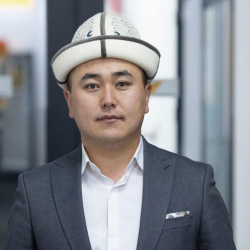 Директор театра «Манас» временно отстранен от должности