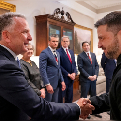 Уиткофф Зеленский жана ЕБ лидерлери менен Берлинде жолугушуу өткөрөт