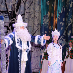 Бишкекте президенттик балатынын биринчи күнү өттү