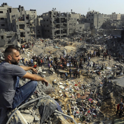 В результате израильских авиаударов в секторе Газа погибли по меньшей мере 10 человек