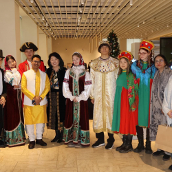 Улуттук тарых музейинде эл аралык жаңы жылдык көргөзмө өттү