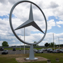 Белта: Mercedes-Benz выплатит почти $150 млн за фальсификацию данных о выбросах своих авто в США