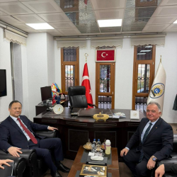 Руслан Казакбаев провёл встречу с председателем Торгово-промышленной палаты провинции Османие Деврим Мурат Аксоем