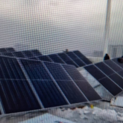 Ош шаарынын мэриясынын чатырына күн электр станциясы орнотулууда