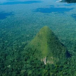 СҮРӨТ - Амазондун жүрөгүндөгү сырдуу чоку же адам басып барбаган Серро Эль Кононун табышмагы