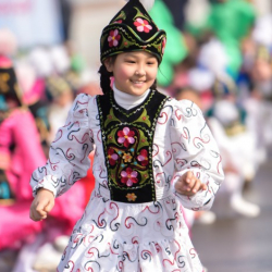 Мэрия Бишкека приглашает на праздничный музыкальный вечер под открытым небом