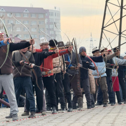 В Бишкеке прошел Открытый чемпионат города по традиционной стрельбе из лука