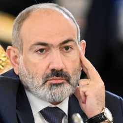 Пашинян соцтармак аркылуу өзүнө ыңгайлуу фон түзүп, шайлоого даярданууда