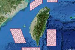 Учения НОАК с боевой стрельбой вокруг острова Тайвань продолжаются второй день