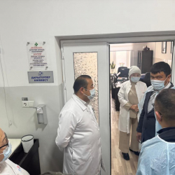 Первый заместитель министра ознакомился с работой инфекционного стационара в Оше