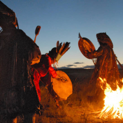 Перулук шамандардын 2026-жылга карата чуулгандуу божомолу, “Трамп ооруйт”