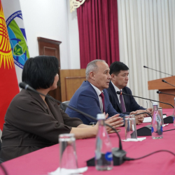 Жаратылыш ресурстары министрлигинде жыл жыйынтыгынын алкагында кызматкерлер сыйланды