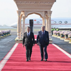 СҮРӨТ - Садыр Жапаров Тажикстанга барды