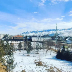 Ызгаардуу суук: Ак-Талаада мектептер онлайн окутууга өттү