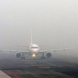 Тумандан улам “Манас” аэропортунда үч каттам кечикти