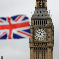 Британия деңизде укуктук эл аралык эрежелерге башаламандык коркунучун жаратууда