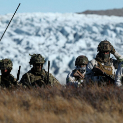 НУУК: НАТО аскерлери Гренландияда жайгаштырылууда