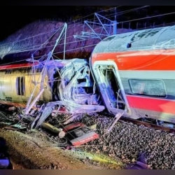 Погибших и раненых кыргызстанцев в железнодорожной аварии в Испании нет — МИД