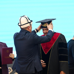 Нурланбек Тургунбек уулуна Жусуп Баласагын атындагы Кыргыз улуттук университетинин “Ардактуу профессору” наамы ыйгарылды