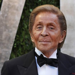 Белгилүү Valentino мода үйүнүн негиздөөчүсү  94 жашында көз жумду