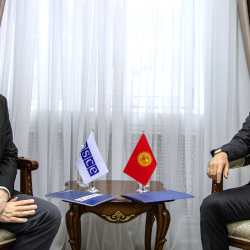 ЕККУнун башкы катчысы Феридун Синирлиоглу Кыргызстанга келет