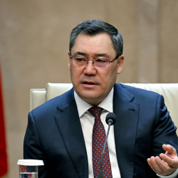 ФОТОРЕПОРТАЖ - Президент Садыр Жапаров курулуш компанияларынын жетекчилери менен жолугушту