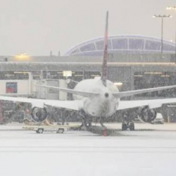 АКШда бороон-чапкындан улам 14 миңден ашык каттам токтотулду