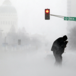 АКШда бороон-чапкындан болгон экономикалык чыгым 100 миллиард доллардан ашышы мүмкүн