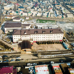 Бишкек: началось строительство пристройки к зданию школы №32