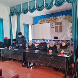 Кулунду айыл аймагында өткөн ата-энелер жыйынында балдардын коопсуздугу маселелери талкууланды