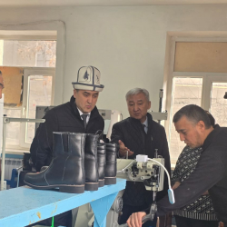 СҮРӨТ - Эмгек министри Республикалык протез-ортопедиялык мекеменин Ош филиалына барды