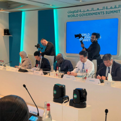 Дубайда өткөн Дүйнөлүк өкмөттөрдүн саммитинде Кыргызстан суу коопсуздугун негизги глобалдуу маселе катары белгиледи