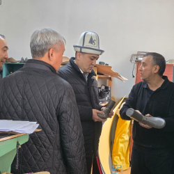 Министр труда ознакомился с деятельностью филиала Республиканского протезно-ортопедического учреждения в Ошской области