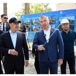 Туманбаев такшалды, бышты, президенттин ишенимин жаратып, коомдун көзүнө урунду...