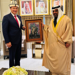 Элчи Улукбек Марипов Бахрейндин каржы жана улуттук экономика Министри Шейх Салман бин Халифа Аль-Халифа менен жолугушуу өткөрдү