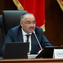 Торага Жогорку Кенеша Нурланбек Тургунбек уулу совершит официальный визит в Турецкую Республику